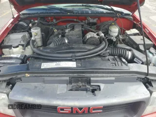 2002 GMC Sonoma SL z VIN 1GTCS145228246961, wystawiony jako Copart lot #55215355 z przebiegiem 146 068 mil mil oraz Tytuł czysty. Historia ofert i sprzedaży dostępna na DreamBid. Obrazek 11.