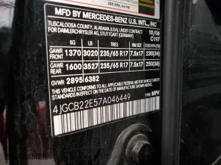 2007 Mercedes-Benz R-Class 3.0L with VIN 4JGCB22E57A046449, listed as a Copart auction lot 76308004 with 230,433 mi miles and Salvage Title. Bid and sale history available at carsss.com. Image 13.