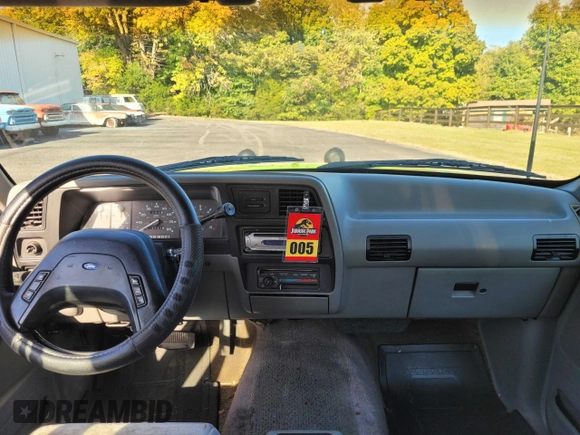 1991 Ford Explorer Eddie Bauer z VIN 1FMDU34XXMUC65601, wystawiony jako Copart lot #76207454 z przebiegiem 99 787 mil mil oraz Czysty tytuł • Clean title. Historia ofert i sprzedaży dostępna na DreamBid. Obrazek 9.
