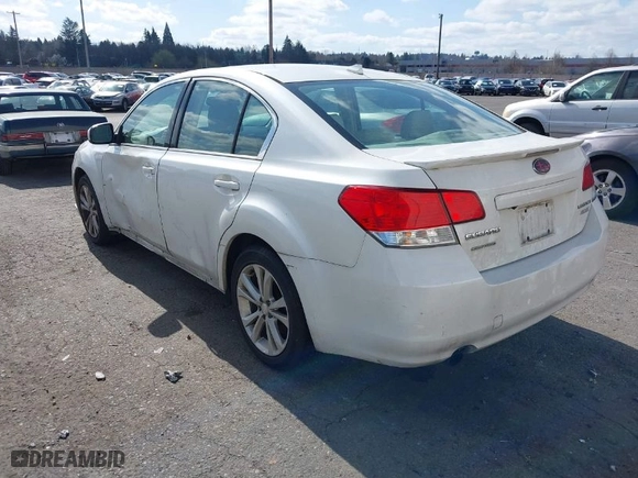 2013 Subaru Legacy 2.5i Limited with VIN 4S3BMBK69D3045047, listed as a IAAI auction lot 41756652 with 186,584 mi miles. Bid and sale history available at carsss.com. Image 3.