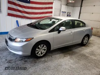 2012 Honda Civic LX z VIN 2HGFB2F59CH557798, wystawiony jako Copart lot #55612555 z przebiegiem 154 887 mil mil oraz Szkoda całkowita • Salvage title. Historia ofert i sprzedaży dostępna na DreamBid. Obrazek 1.