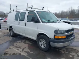 2020 Chevrolet City Express Cargo z VIN 1GCZGGFG0L1169336, wystawiony jako IAAI lot #41569722 z przebiegiem 165 855 mil mil oraz . Historia ofert i sprzedaży dostępna na DreamBid. Obrazek 1.