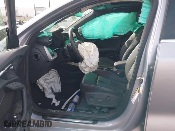 2023 Audi A3 Premium z VIN WAUAUDGY1PA051049, wystawiony jako IAAI lot #41719508 z przebiegiem Nie podano mil oraz . Historia ofert i sprzedaży dostępna na DreamBid. Obrazek 5.