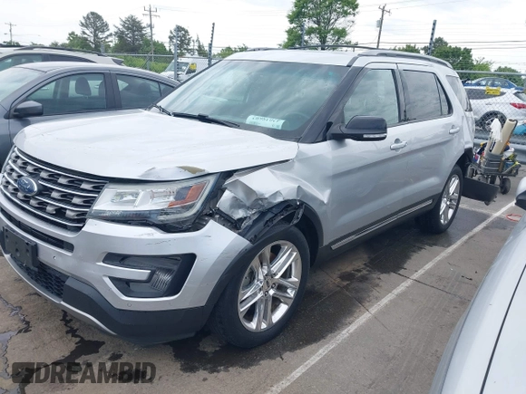 2016 Ford Explorer XLT with VIN 1FM5K7D86GGC98365, listed as a IAAI auction lot 42038692 with 155,552 mi miles. Bid and sale history available at carsss.com. Image 17.