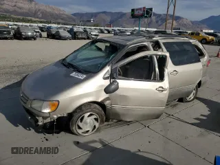 2002 Toyota Sienna LE with VIN 4T3ZF13C62U429210, listed as a Copart auction lot 75364374 with 0 mi miles and Salvage Title. Bid and sale history available at carsss.com. Image 1.