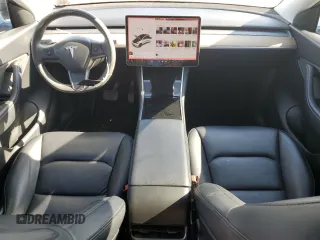 2020 Tesla Model Y Long Range with VIN 5YJYGDEE2LF041925, listed as a Copart auction lot 47092675 with 75,871 mi miles and Salvage Title. Bid and sale history available at DreamBid. Image 8.