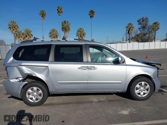 2009 Kia Sedona LX with VIN KNDMB233696303422, listed as a IAAI auction lot 41685934 with 148,746 mi miles. Bid and sale history available at carsss.com. Image 14.