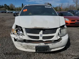 2004 Dodge Caravan SE with VIN 1D4GP24R74B526184, listed as a Copart auction lot 50618935 with 216,592 mi miles and Salvage Title. Bid and sale history available at carsss.com. Image 5.