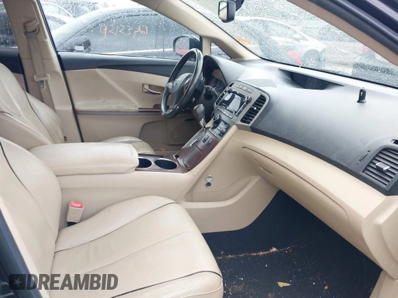 2011 Toyota Venza with VIN 4T3ZA3BB0BU048794, listed as a IAAI auction lot 42133385 with 181,641 mi miles and . Bid and sale history available at DreamBid. Image 5.