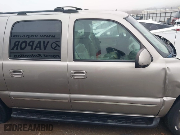 2002 Chevrolet Suburban Z71 with VIN 3GNFK16ZX2G278927, listed as a IAAI auction lot 41457820 with 210,134 mi miles. Bid and sale history available at carsss.com. Image 13.