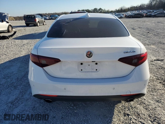 2018 Alfa Romeo Giulia с VIN ZARFAEBN8J7565396, выставлен на аукционе Copart как лот 46655995 с пробегом 90 820 миль миль и Чистый • Clean title. История ставок и продаж доступна на DreamBid. Изображение 6.