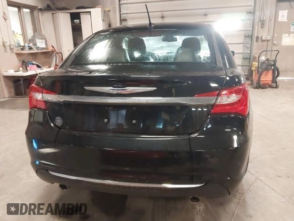2013 Chrysler 200 Limited with VIN 1C3CCBCG6DN701986, listed as a IAAI auction lot 41845359 with 122,807 mi miles. Bid and sale history available at carsss.com. Image 16.