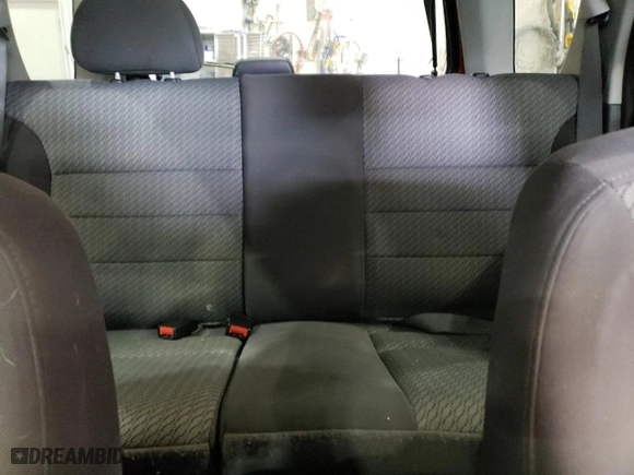 2004 Ford Escape XLT with VIN 1FMYU03194KA63888, listed as a Copart auction lot 89281085 with 218,790 mi miles and Salvage Title. Bid and sale history available at carsss.com. Image 10.