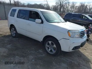 2014 Honda Pilot EX-L with VIN 5FNYF3H59EB003409, listed as a IAAI auction lot 41666126 with 170,658 mi miles. Bid and sale history available at carsss.com. Image 1.