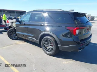 2025 Ford Explorer ST with VIN 1FMWK8GC3SGB23316, listed as a IAAI auction lot 41779540 with 320 mi miles. Bid and sale history available at carsss.com. Image 3.