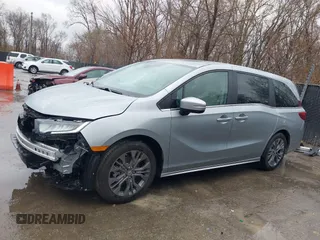 2025 Honda Odyssey Touring с VIN 5FNRL6H85SB028084, выставлен на аукционе IAAI как лот 41822857 с пробегом 3 784 миль миль и . История ставок и продаж доступна на DreamBid. Изображение 15.