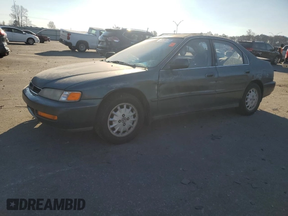 1997 Honda Accord EX with VIN 1HGCD5652VA013630, listed as a Copart auction lot 83736584 with 354,897 mi miles and Salvage Title. Bid and sale history available at DreamBid. Image 1.