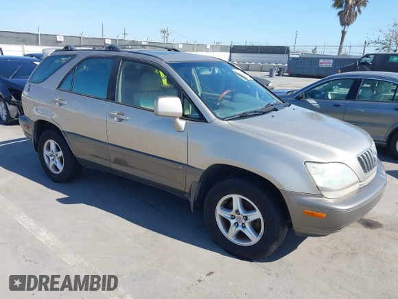 2002 Lexus RX 300 with VIN JTJHF10U920257684, listed as a IAAI auction lot 42088761 with 275,621 mi miles. Bid and sale history available at carsss.com. Image 1.