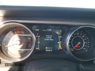 2021 Jeep Gladiator 80th Anniversary with VIN 1C6HJTAG7ML524612, listed as a Copart auction lot 42035885 with 32,742 mi miles and Salvage title. Bid and sale history available at DreamBid. Image 9.