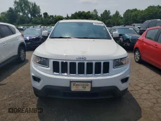 2016 Jeep Grand Cherokee Laredo z VIN 1C4RJFAG4GC435678, wystawiony jako Copart lot #59166955 z przebiegiem 93 331 mil mil oraz Szkoda całkowita • Salvage title. Historia ofert i sprzedaży dostępna na DreamBid. Obrazek 5.