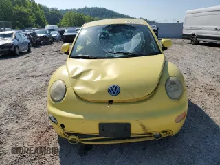 1999 Volkswagen Beetle GLS with VIN 3VWCA21C1XM414360, listed as a Copart auction lot 61783495 with 140,600 mi miles and Salvage title. Bid and sale history available at DreamBid. Image 5.