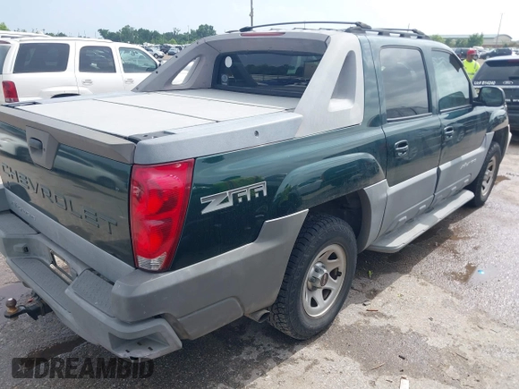 2002 Chevrolet Avalanche with VIN 3GNEC13T62G218460, listed as a IAAI auction lot 42511292 with 317,292 mi miles and . Bid and sale history available at DreamBid. Image 4.