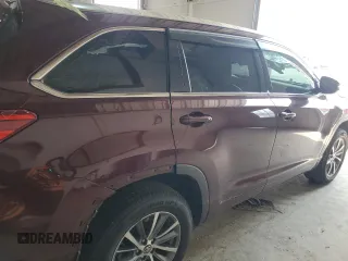 2018 Toyota Highlander SE with VIN 5TDKZRFH5JS267732, listed as a Copart auction lot 57862535 with 116,980 mi miles and Salvage title. Bid and sale history available at DreamBid. Image 10.