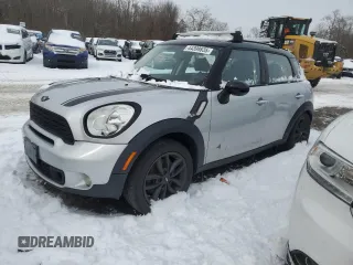 2013 MINI Countryman S ALL4 with VIN WMWZC5C58DWM15375, listed as a Copart auction lot 44399835 with 121,785 mi miles and Clean Title. Bid and sale history available at DreamBid. Image 1.