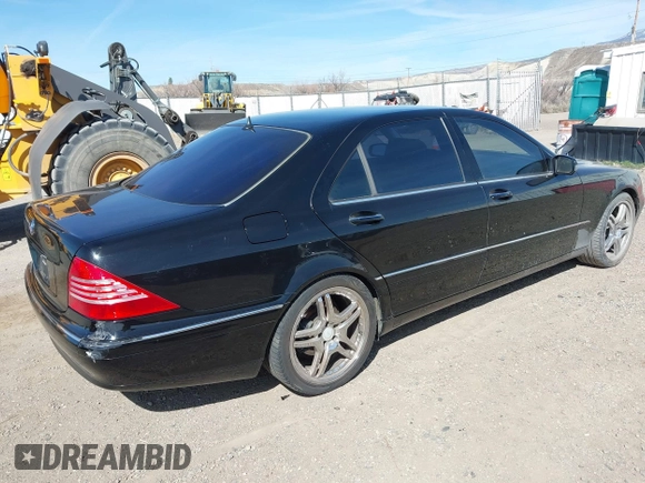 2002 Mercedes-Benz S-Class 5.0L with VIN WDBNG75J22A231974, listed as a IAAI auction lot 41836783 with 187,211 mi miles. Bid and sale history available at carsss.com. Image 4.