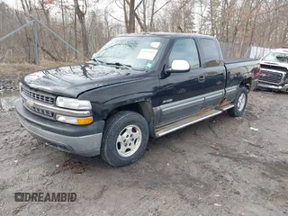 2000 Chevrolet Silverado 1500 LS with VIN 2GCEK19T5Y1292800, listed as a IAAI auction lot 42005453 with 100,332 mi miles. Bid and sale history available at carsss.com. Image 2.