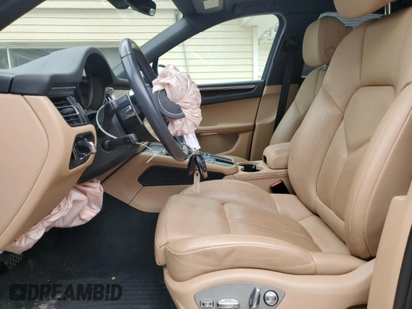 2019 Porsche Macan with VIN WP1AA2A56KLB02572, listed as a Copart auction lot 57733904 with 61,864 mi miles and Salvage title. Bid and sale history available at DreamBid. Image 7.