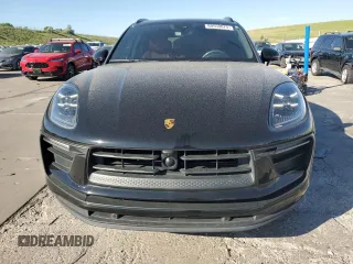 2023 Porsche Macan with VIN WP1AA2A54PLB05445, listed as a Copart auction lot 60559075 with 23,288 mi miles and Salvage title. Bid and sale history available at DreamBid. Image 5.
