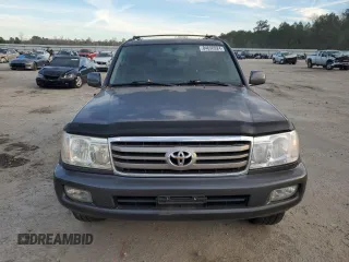 2006 Toyota Land Cruiser with VIN JTEHT05J962083786, listed as a Copart auction lot 84696924 with 210,483 mi miles and Salvage Title. Bid and sale history available at carsss.com. Image 5.