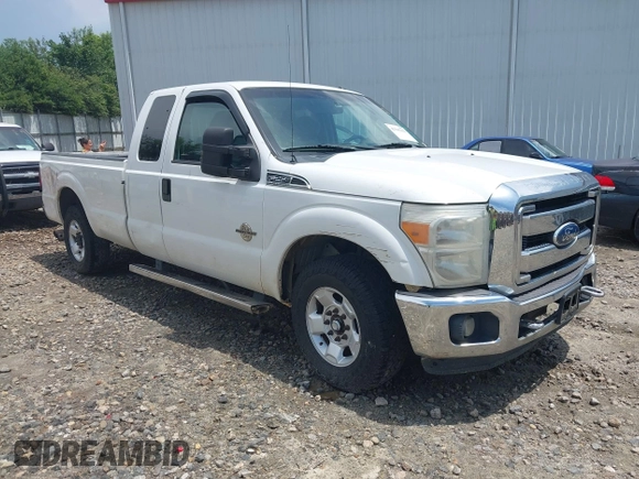 2011 Ford F-250 XL z VIN 1FT7X2AT3BEC33228, wystawiony jako IAAI lot #42545154 z przebiegiem 424 286 mil mil oraz . Historia ofert i sprzedaży dostępna na DreamBid. Obrazek 1.