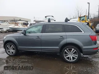 2015 Audi Q7 3.0T Premium Plus with VIN WA1LGAFE7FD013891, listed as a IAAI auction lot 41819325 with 999,999 mi miles. Bid and sale history available at carsss.com. Image 13.