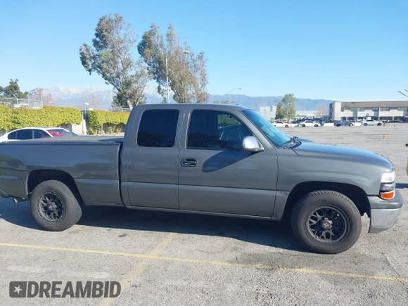 2002 Chevrolet Silverado 1500 LT with VIN 2GCEC19TX21103255, listed as a IAAI auction lot 41827408 with 153,387 mi miles and . Bid and sale history available at DreamBid. Image 13.