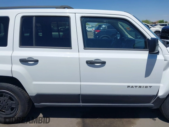 2014 Jeep Patriot Sport with VIN 1C4NJPBB1ED730204, listed as a IAAI auction lot 42498489 with 118,037 mi miles and . Bid and sale history available at DreamBid. Image 13.