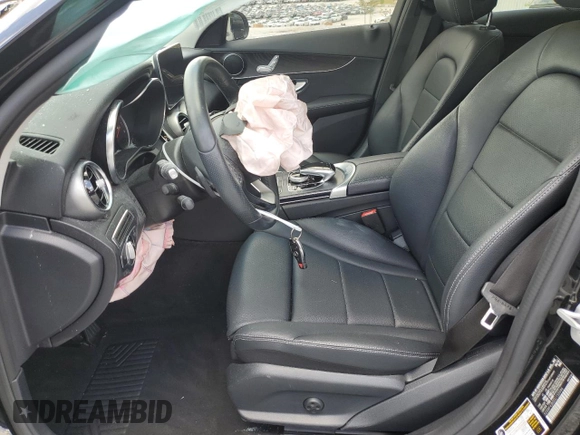 2016 Mercedes-Benz C 300 с VIN 55SWF4JB0GU155996, выставлен на аукционе Copart как лот 61053425 с пробегом 22 636 миль миль и Списание • Salvage title. История ставок и продаж доступна на DreamBid. Изображение 7.