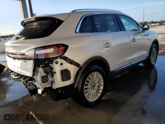 2019 Lincoln Nautilus Standard with VIN 2LMPJ6J98KBL10930, listed as a Copart auction lot 80288914 with 24,545 mi miles and Non repairable. Bid and sale history available at DreamBid. Image 3.