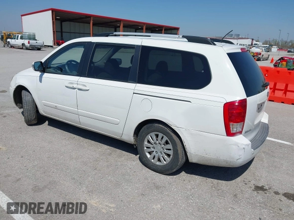 2011 Kia Sedona LX with VIN KNDMG4C79B6409885, listed as a IAAI auction lot 41971702 with 374,233 mi miles. Bid and sale history available at carsss.com. Image 3.
