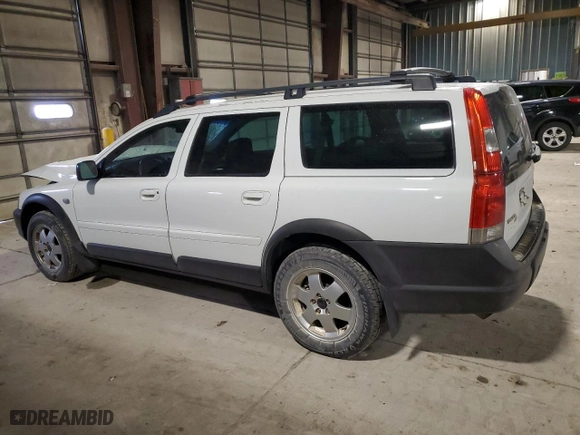 2004 Volvo V70 XC70 with VIN YV1SZ59H441171820, listed as a Copart auction lot 87170434 with NaN miles and Salvage Title. Bid and sale history available at carsss.com. Image 2.