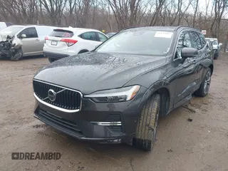 2022 Volvo XC60 Momentum с VIN YV4L12RK5N1051289, выставлен на аукционе IAAI как лот 41139997 с пробегом 28 028 миль миль и . История ставок и продаж доступна на DreamBid. Изображение 2.