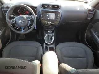 2018 Kia Soul + with VIN KNDJP3A52J7574653, listed as a Copart auction lot 46314535 with 52,343 mi miles and Salvage Title. Bid and sale history available at carsss.com. Image 8.