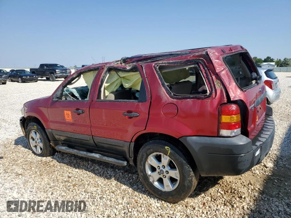 2007 Ford Escape XLT with VIN 1FMCU031X7KB06567, listed as a Copart auction lot 61941534 with 0 mi miles and Salvage Title. Bid and sale history available at carsss.com. Image 2.