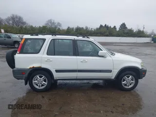 2001 Honda CR-V EX with VIN JHLRD18611C035126, listed as a IAAI auction lot 41982045 with 265,360 mi miles and . Bid and sale history available at carsss.com. Image 13.