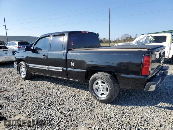 2004 Chevrolet Silverado 1500 Work Truck with VIN 1GCEC19V74E395837, listed as a Copart auction lot 82955004 with 277,584 mi miles and Salvage Title. Bid and sale history available at carsss.com. Image 2.