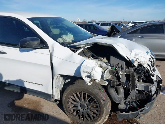 2016 Jeep Cherokee Sport with VIN 1C4PJLAS4GW329417, listed as a IAAI auction lot 41355231 with 151,680 mi miles. Bid and sale history available at carsss.com. Image 6.
