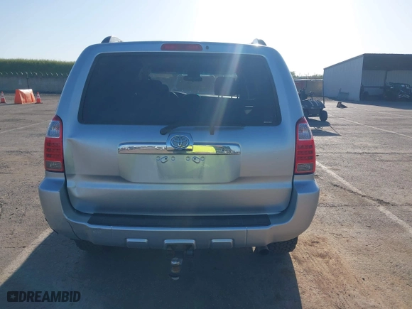 2007 Toyota 4Runner SR5 with VIN JTEBU14R178090309, listed as a IAAI auction lot 42030895 with 262,016 mi miles. Bid and sale history available at carsss.com. Image 16.