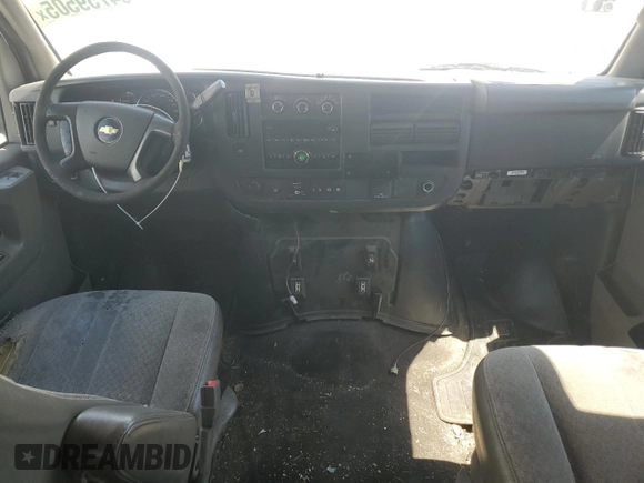 2015 Chevrolet Express Passenger LT with VIN 1GAZG1FG6F1217514, listed as a Copart auction lot 64759505 with 270,681 mi miles and Clean title. Bid and sale history available at DreamBid. Image 8.