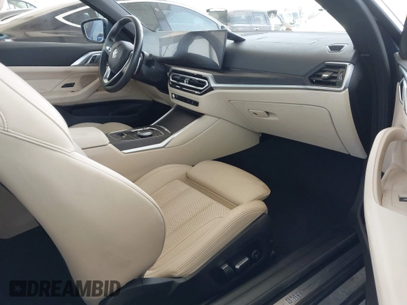 2024 BMW 4 Series 430i с VIN WBA23AT05RCP03975, выставлен на аукционе IAAI как лот 42488080 с пробегом 18 587 миль миль и . История ставок и продаж доступна на DreamBid. Изображение 5.